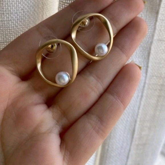 Gold hoop Pearl stud earrings abstract minimalist dainty cocktail party 💖2/$30 - Picture 11 of 11